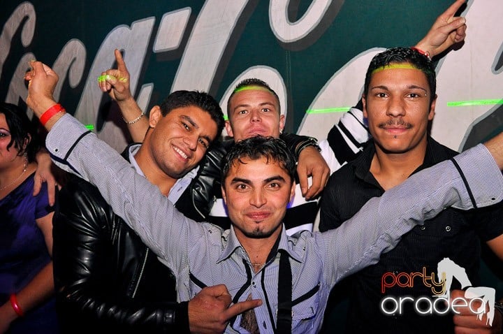 Distracţie la maxim în Disco Faház, 