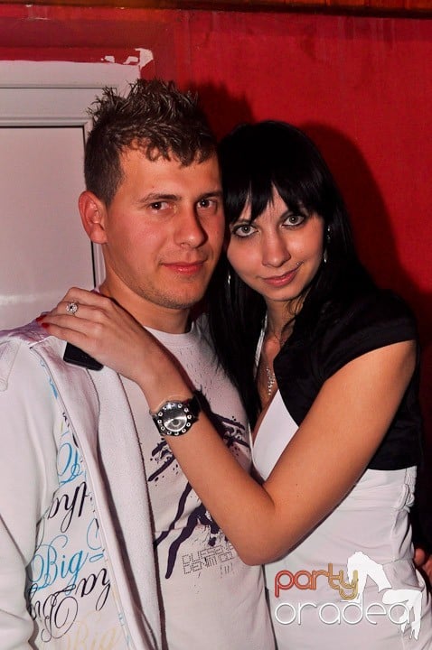 Distracţie la maxim în Disco Faház, 