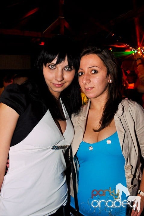 Distracţie la maxim în Disco Faház, 