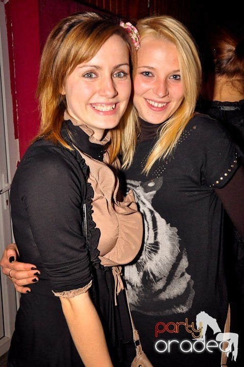 Distracţie la maxim în Disco Faház, 