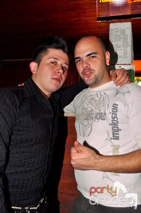 Distracţie la maxim în Disco Faház, 