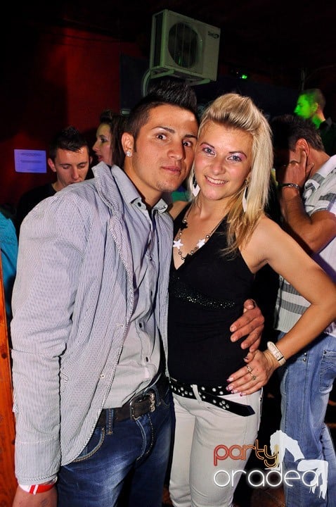 Distracţie la maxim în Disco Faház, 