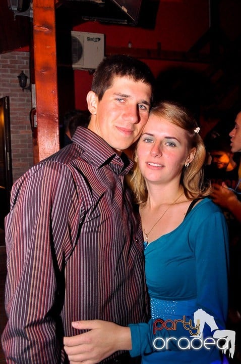 Distracţie la maxim în Disco Faház, 