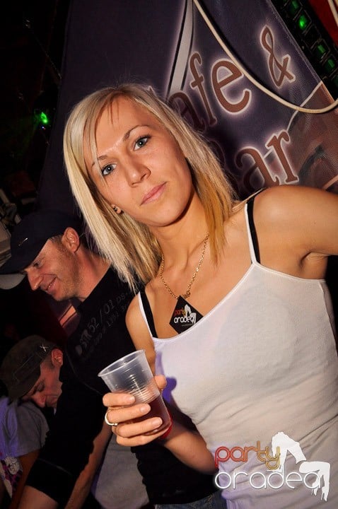 Distracţie la maxim în Disco Faház, 