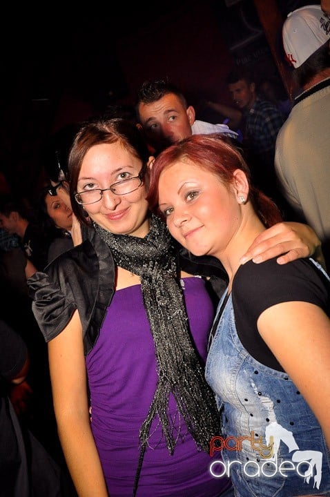 Distracţie la maxim în Disco Faház, 