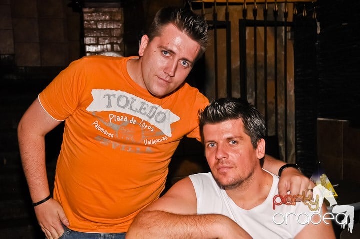 Distracţie la superlativ în Downtown, 