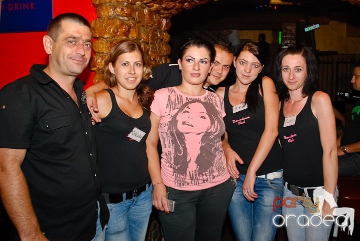 Distracţie la superlativ în Downtown, 