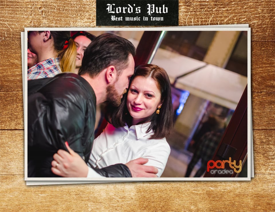Distracţie în Lord's Pub, Lord's Pub