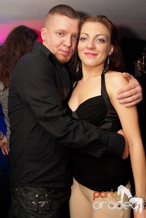 Distracţie mare în Club Atti's, 