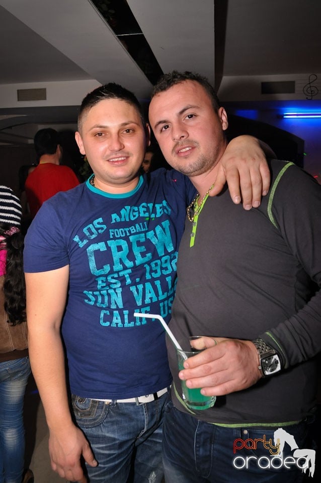 Distracţie maximă în Club Dizalya, 