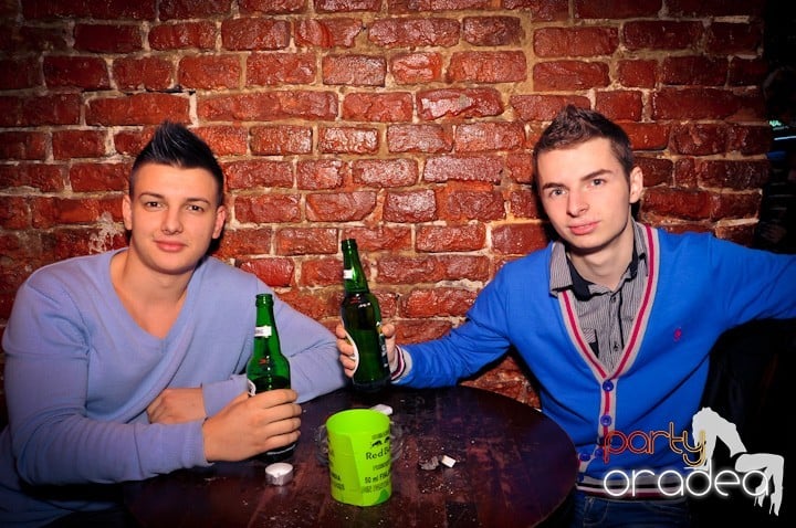Distracţie până în zorii zilei,
