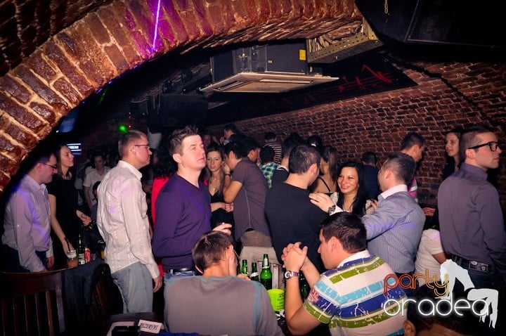 Distracţie până în zorii zilei,