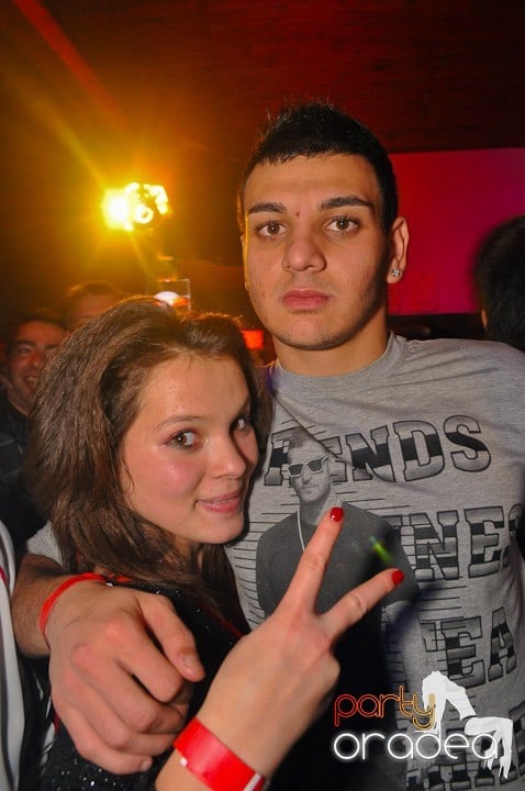 Distracţie şi voie bună în Disco Faház, 