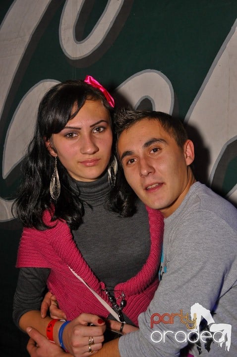 Distracţie şi voie bună în Disco Faház, 