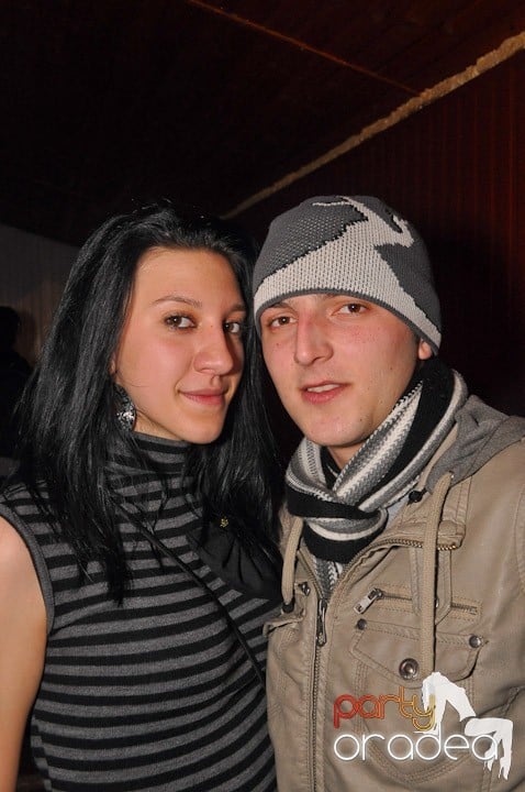 Distracţie şi voie bună în Disco Faház, 