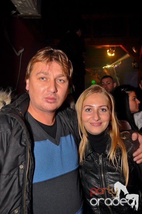 Distracţie şi voie bună în Disco Faház, 