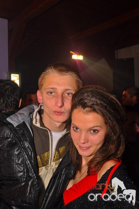 Distracţie şi voie bună în Disco Faház, 