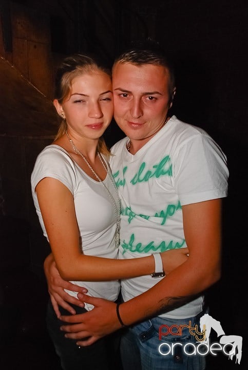 Distracţie şi voie bună în Downtown, 