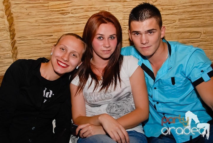 Distracţie şi voie bună în Downtown, 