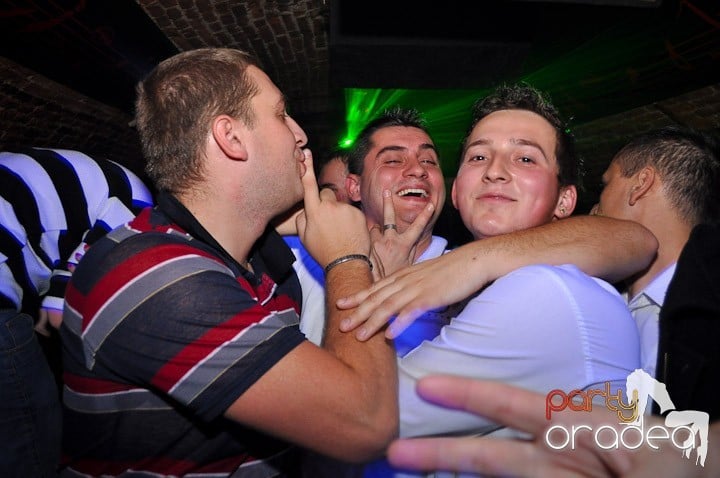 Distracţie şi voie bună în Escape, 