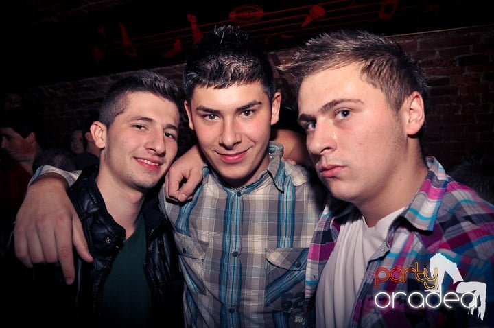 Distracţie şi voie bună în Escape, 