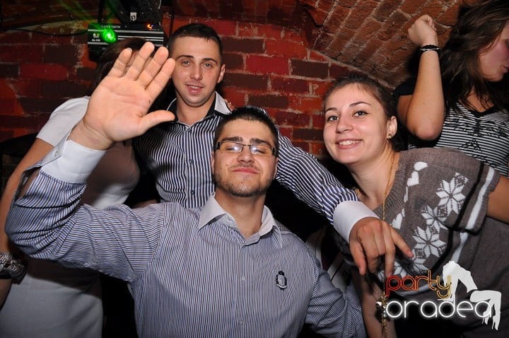 Distracţie şi voie bună în Escape, 