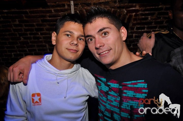 Distracţie şi voie bună în Escape, 