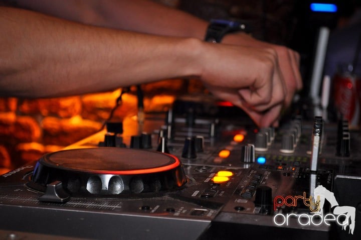 Distracţie şi voie bună în Escape, 