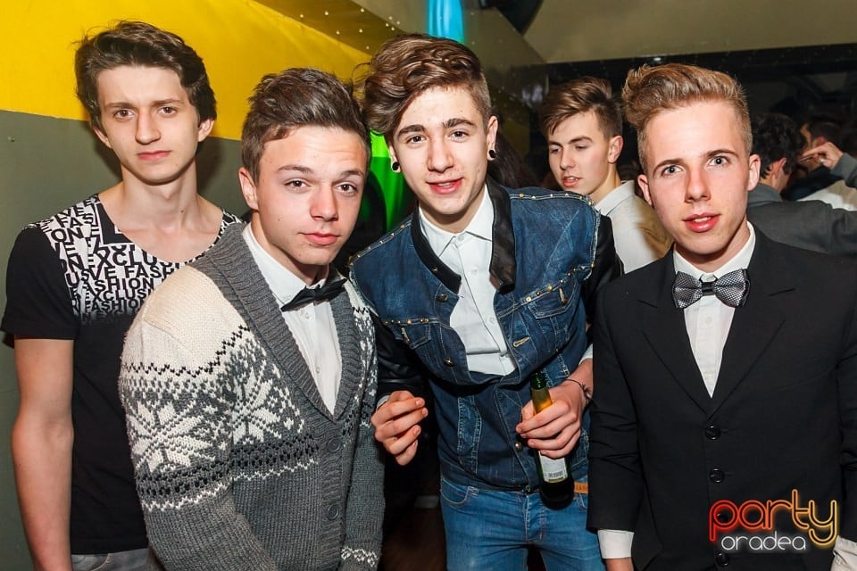 Distracţie şi voie bună în Yellow, 