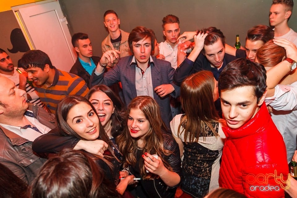 Distracţie şi voie bună în Yellow, 