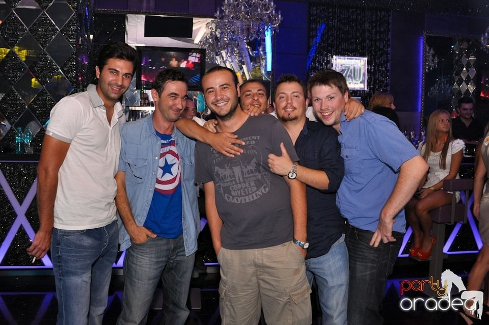 DJ Alexinno în Club The One, 