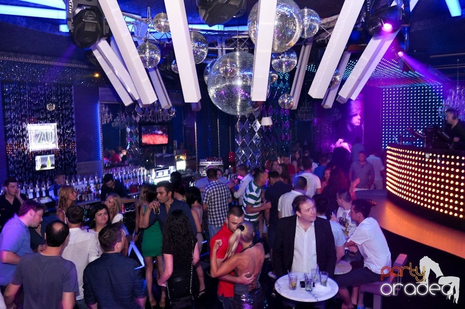 DJ Alexinno în Club The One, 