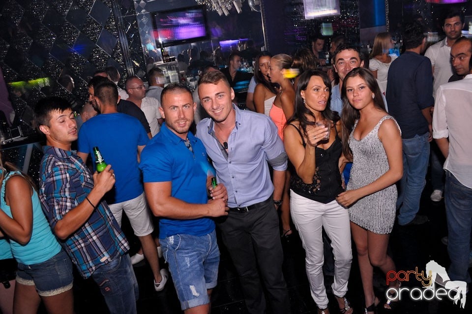 DJ Alexinno în Club The One, 