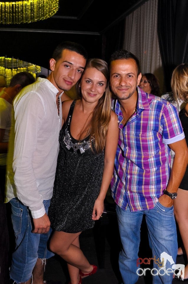 DJ Alexinno în Club The One, 