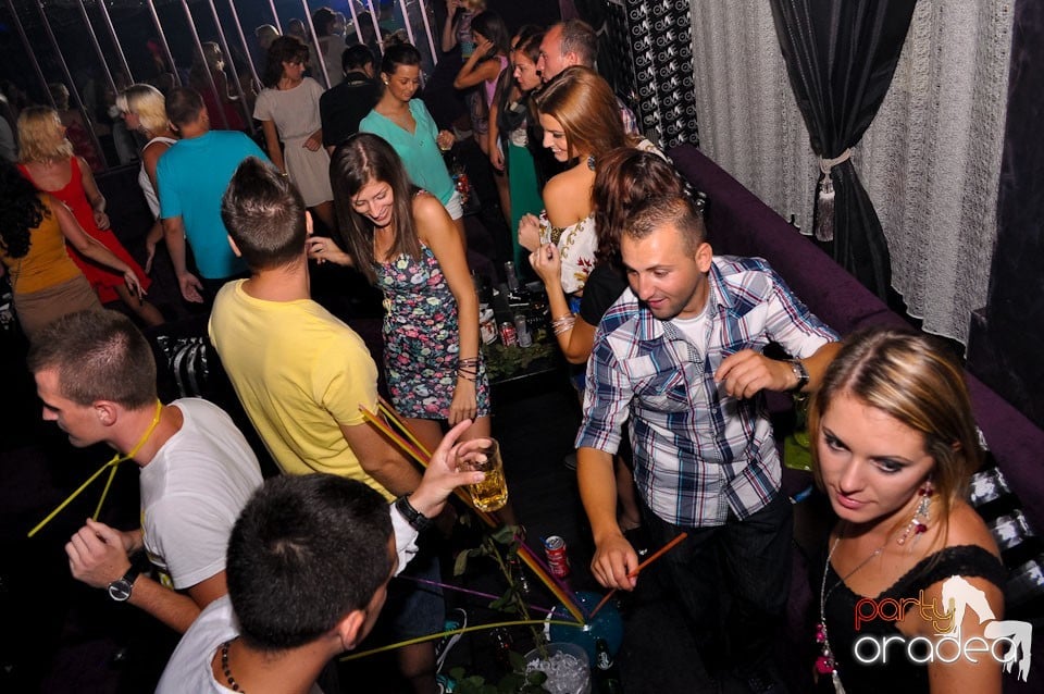 DJ Alexinno în Club The One, 