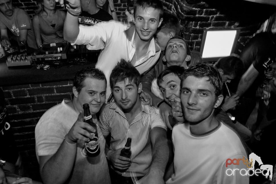 DJ Bíró în Club Escape,