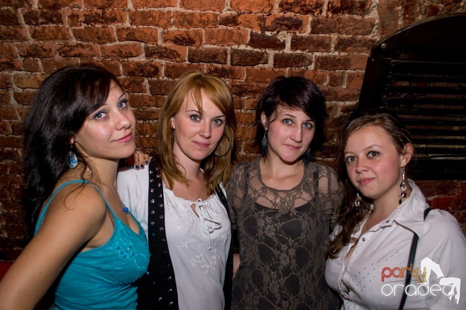 DJ Bíró în Club Escape,