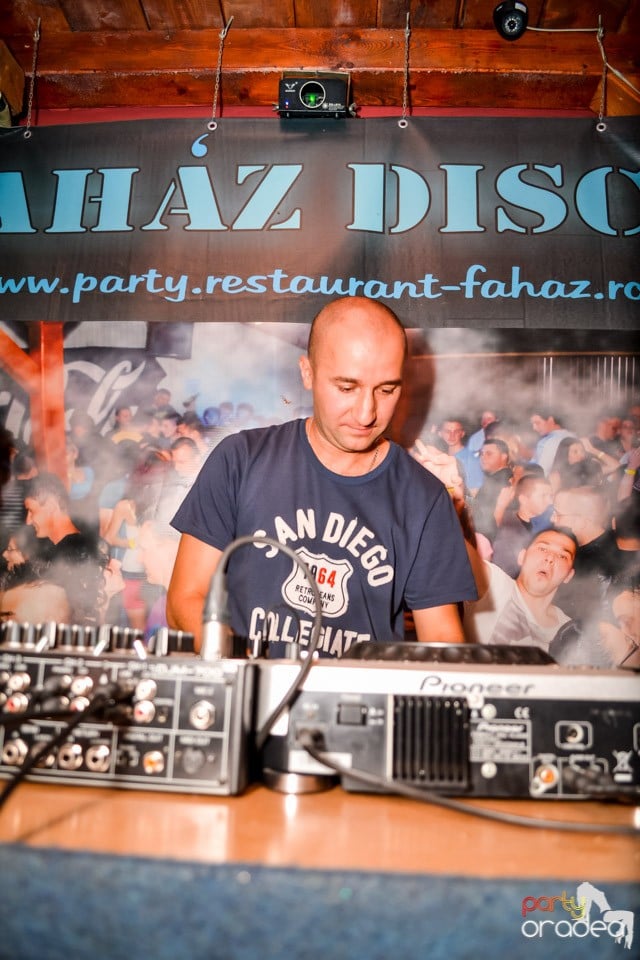 DJ Biro in the mix, 