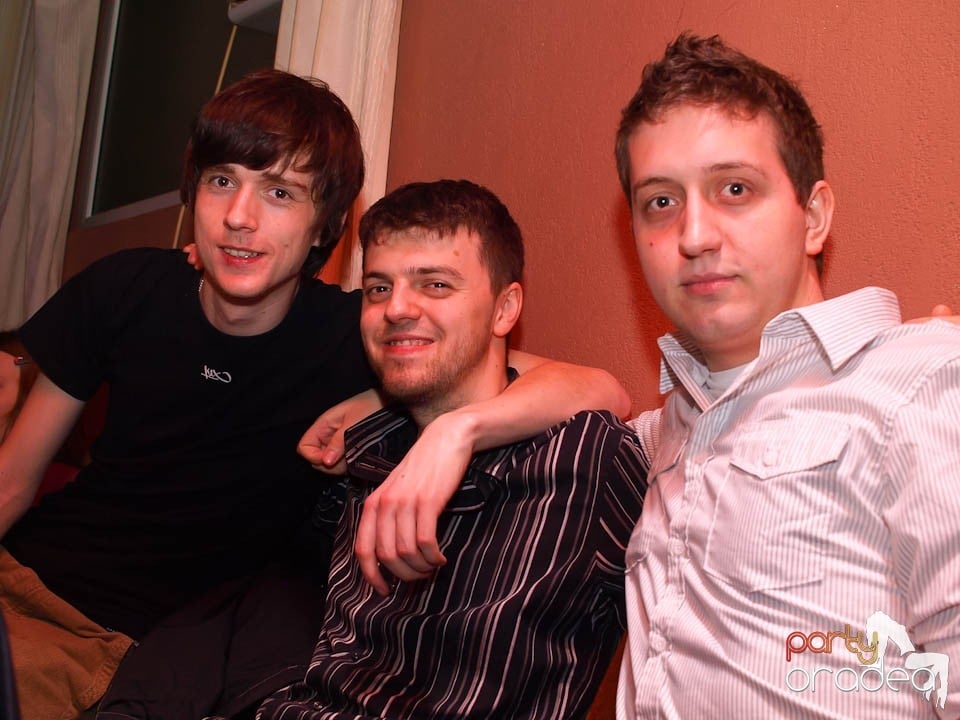 DJ Cristiano la butoane în Chanson, 