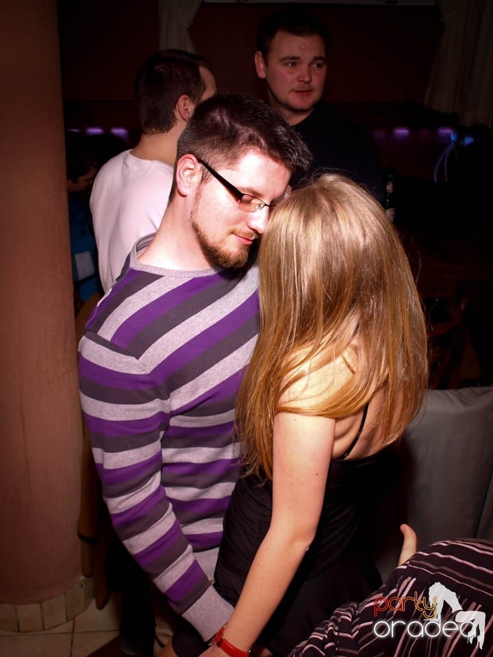 DJ Cristiano la butoane în Chanson, 