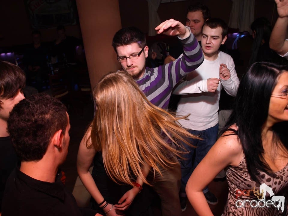 DJ Cristiano la butoane în Chanson, 