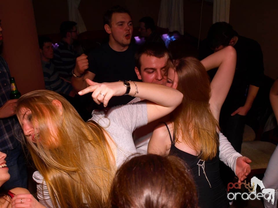 DJ Cristiano la butoane în Chanson, 