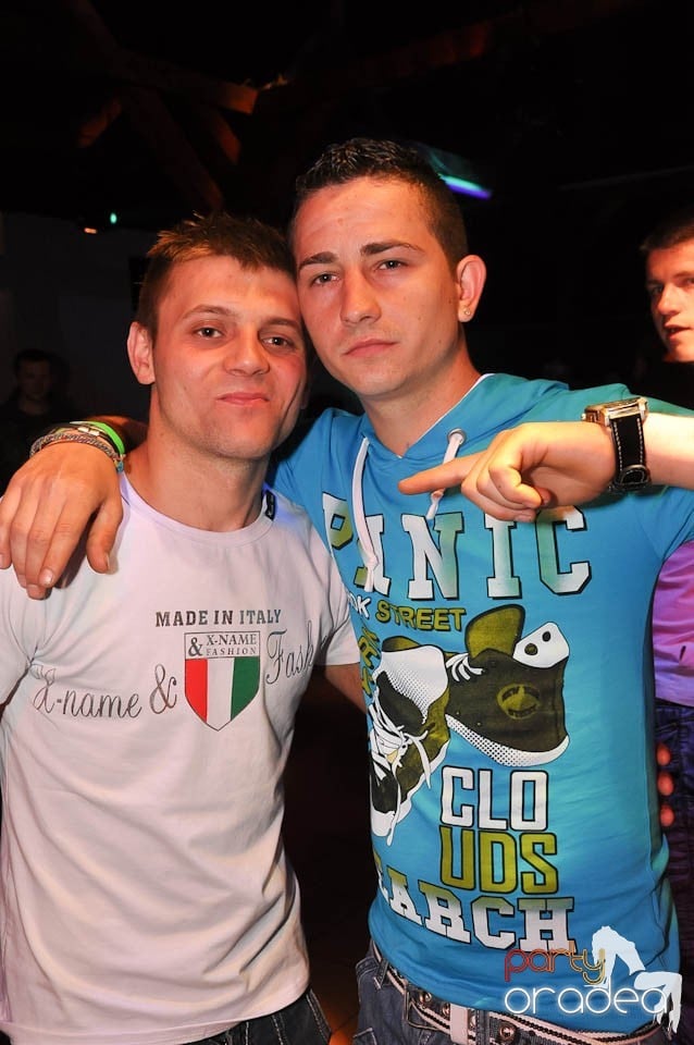 DJ Deka feat. Gabriella în Disco Faház,
