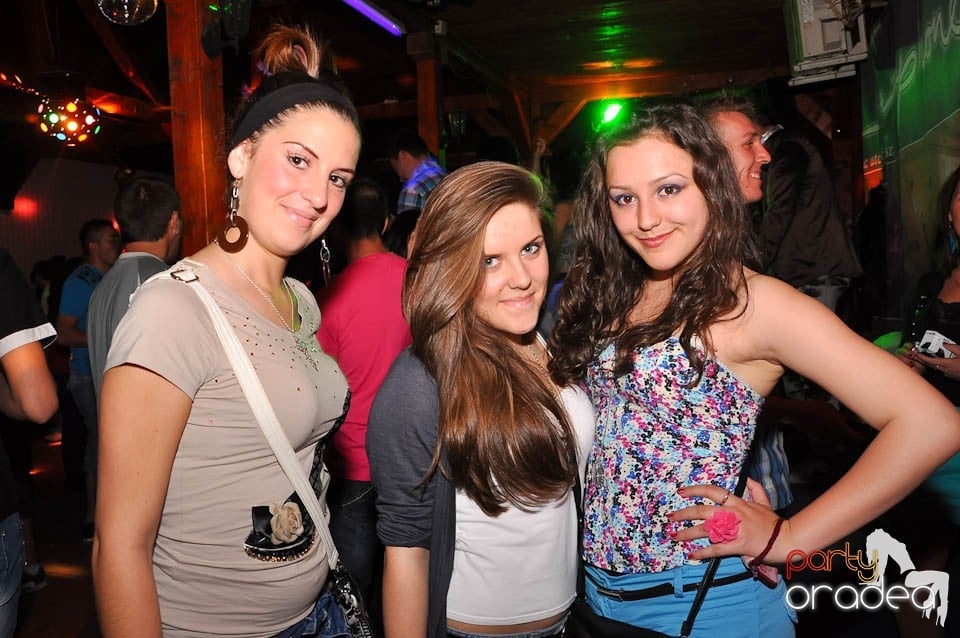 DJ Deka feat. Gabriella în Disco Faház,