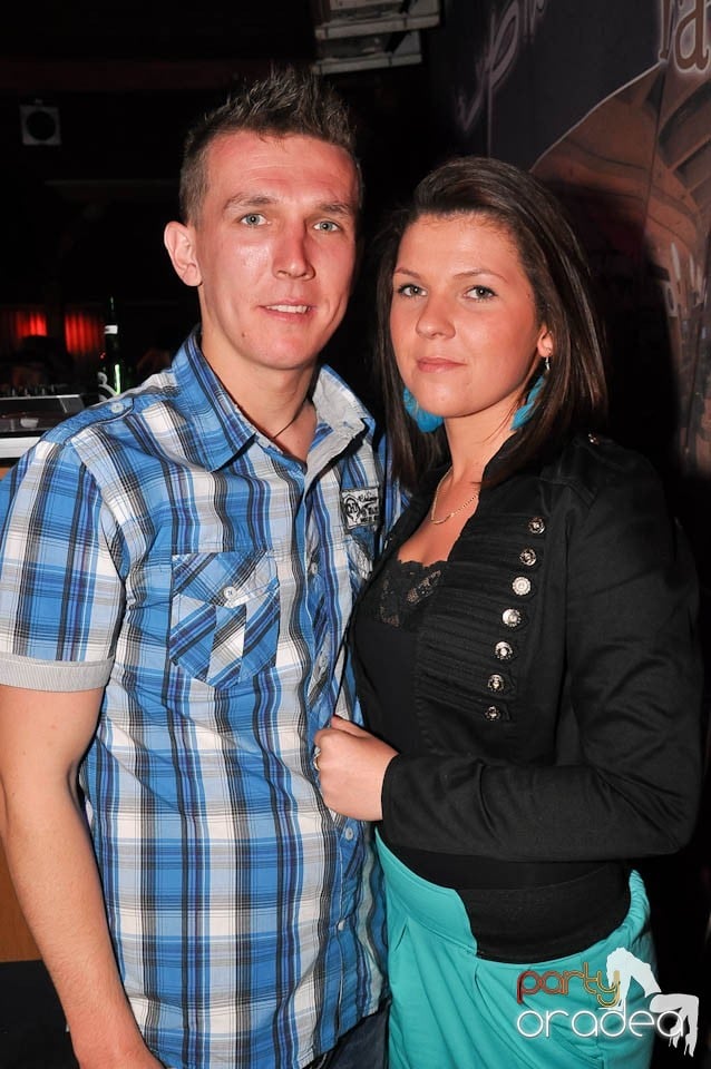 DJ Deka feat. Gabriella în Disco Faház,