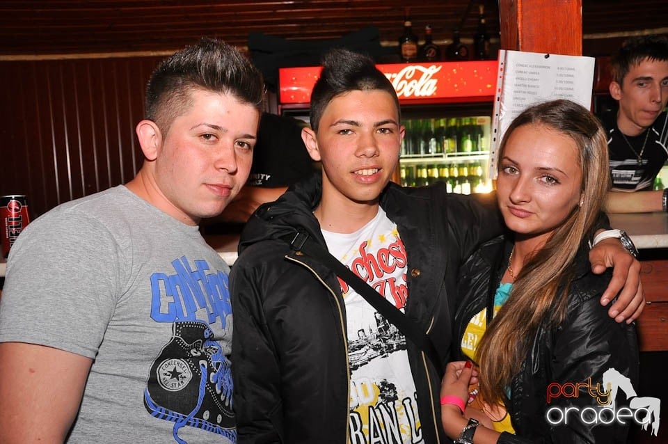 DJ Deka feat. Gabriella în Disco Faház,