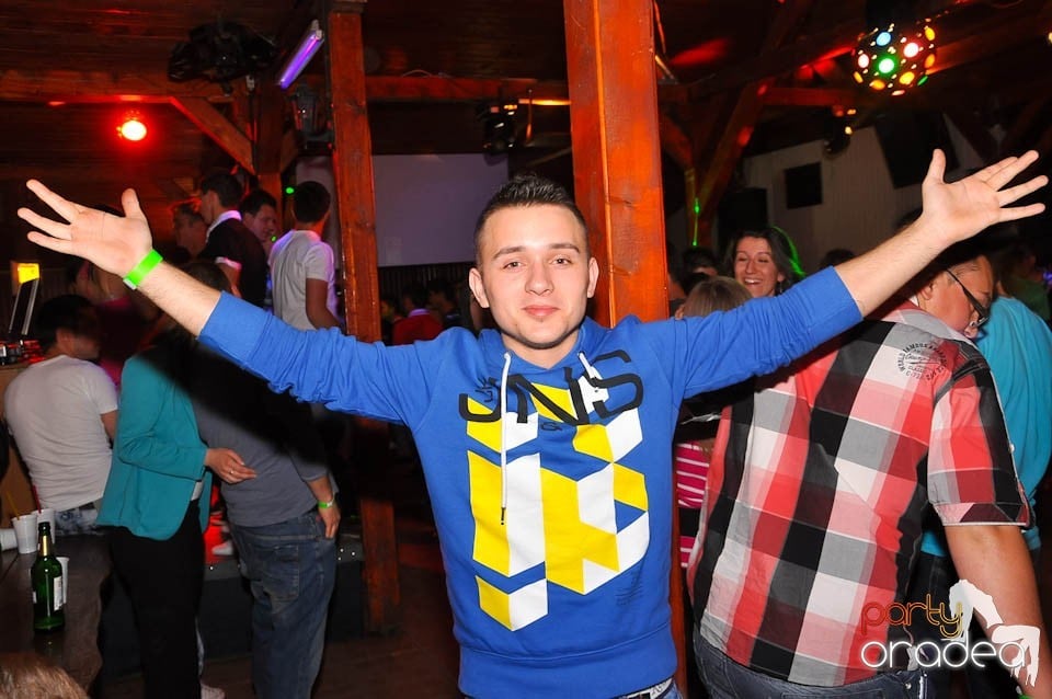 DJ Deka feat. Gabriella în Disco Faház,