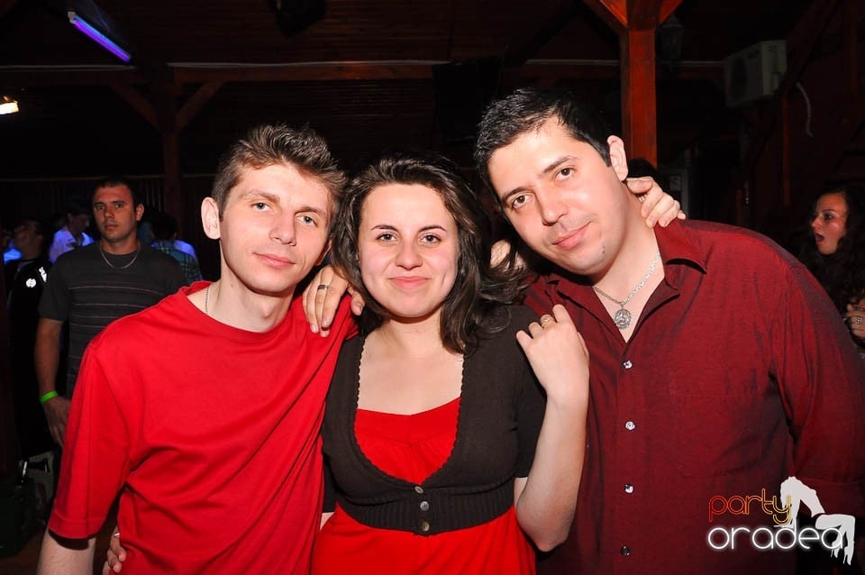 DJ Deka feat. Gabriella în Disco Faház,