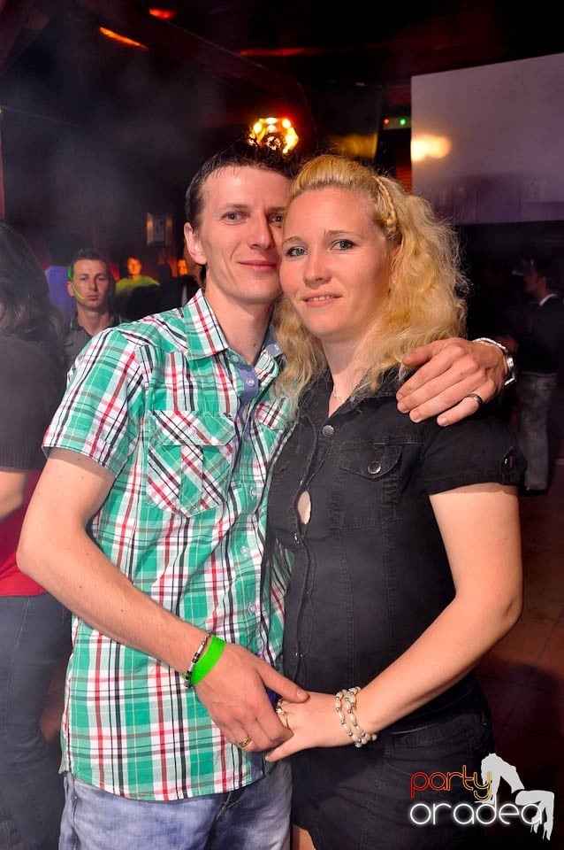 DJ Deka feat. Gabriella în Disco Faház,