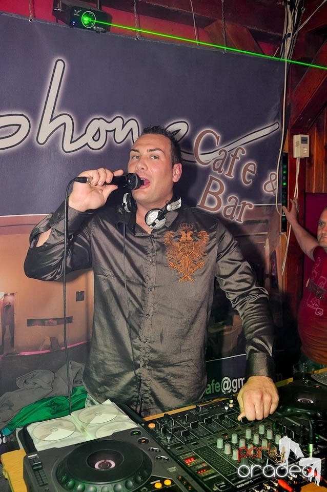 DJ Deka feat. Gabriella în Disco Faház,